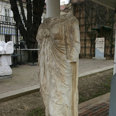 Marble statue of Isis